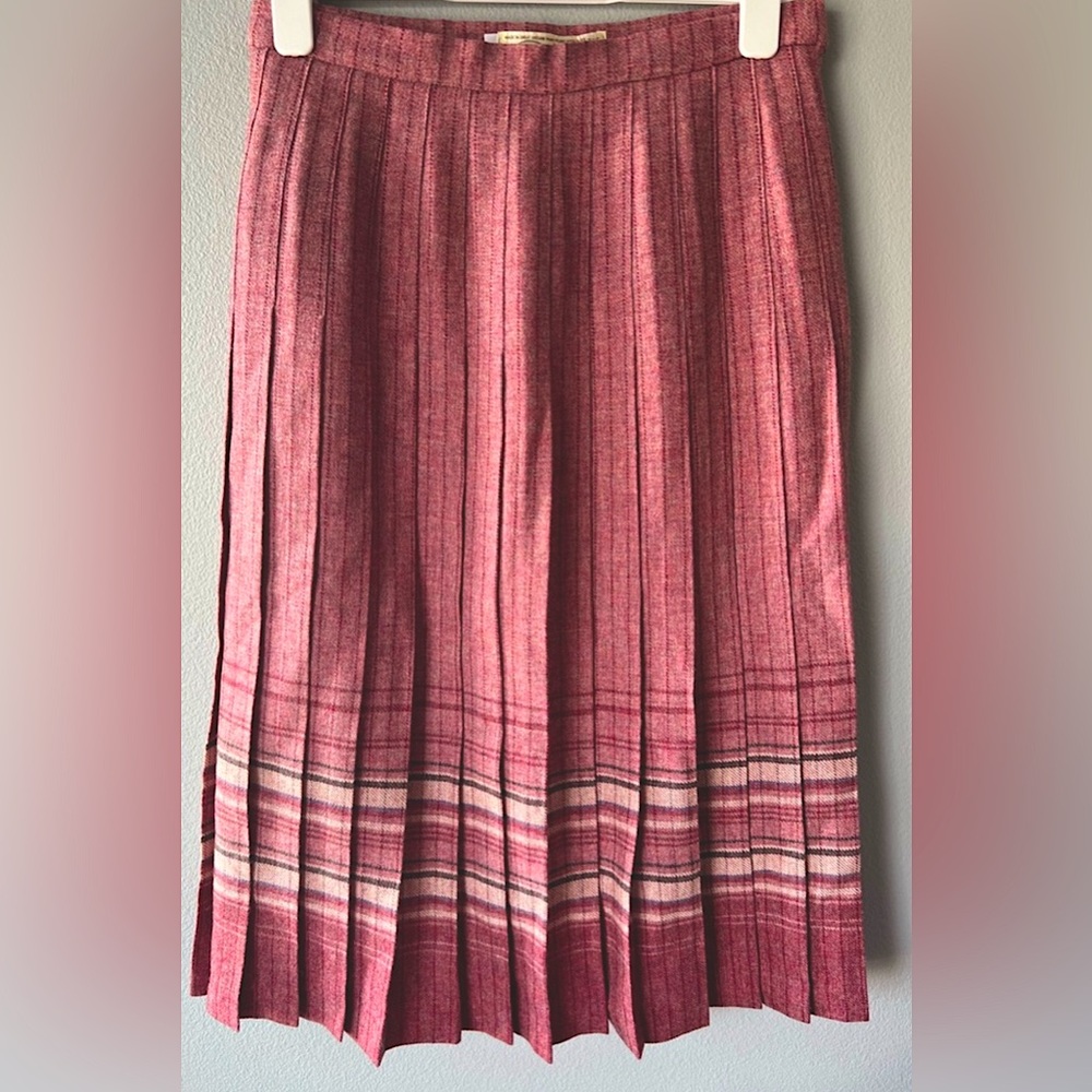 The Edinburgh Woollen Mill vintage pink striped pleated 100% wool midi skirt